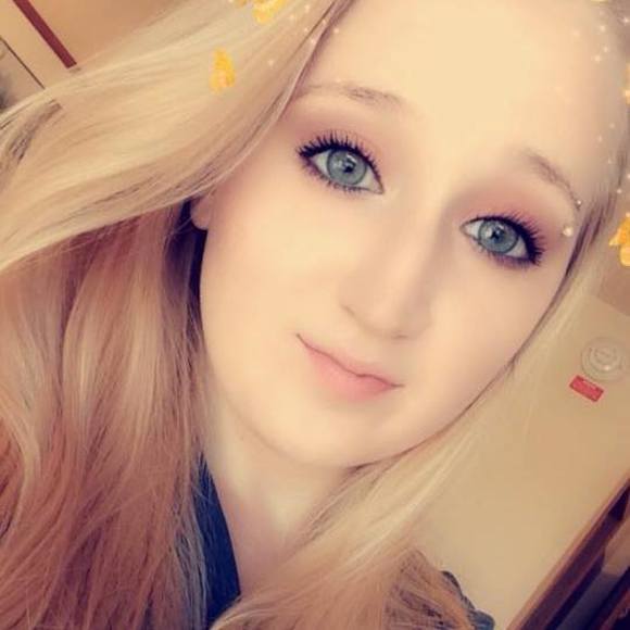 Meet your Posher, Jessica - Picture 1 of 1